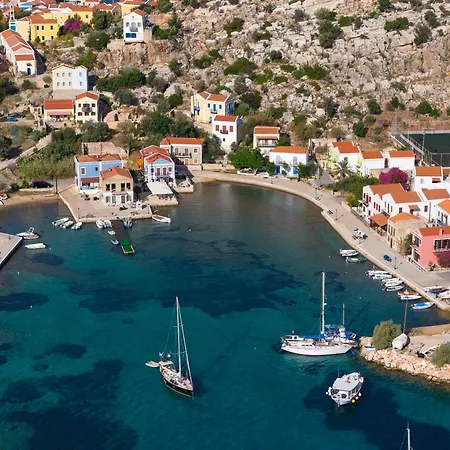 Casa Andrea Меис